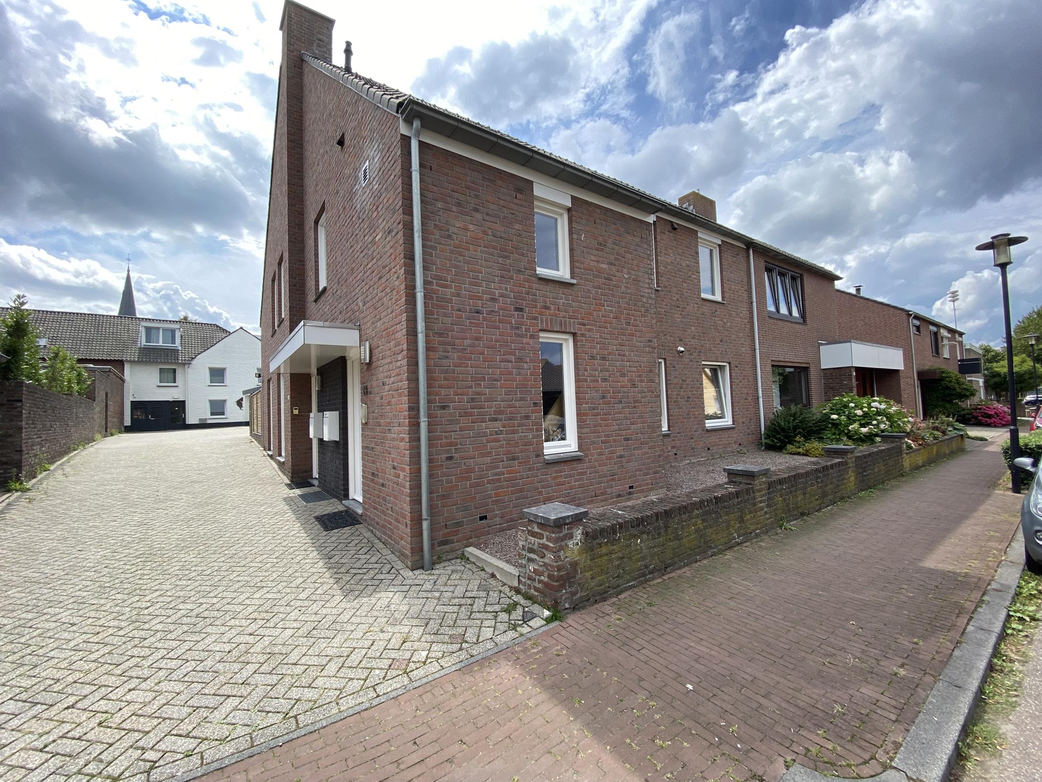 Limburgerstraat, Cadier En Keer