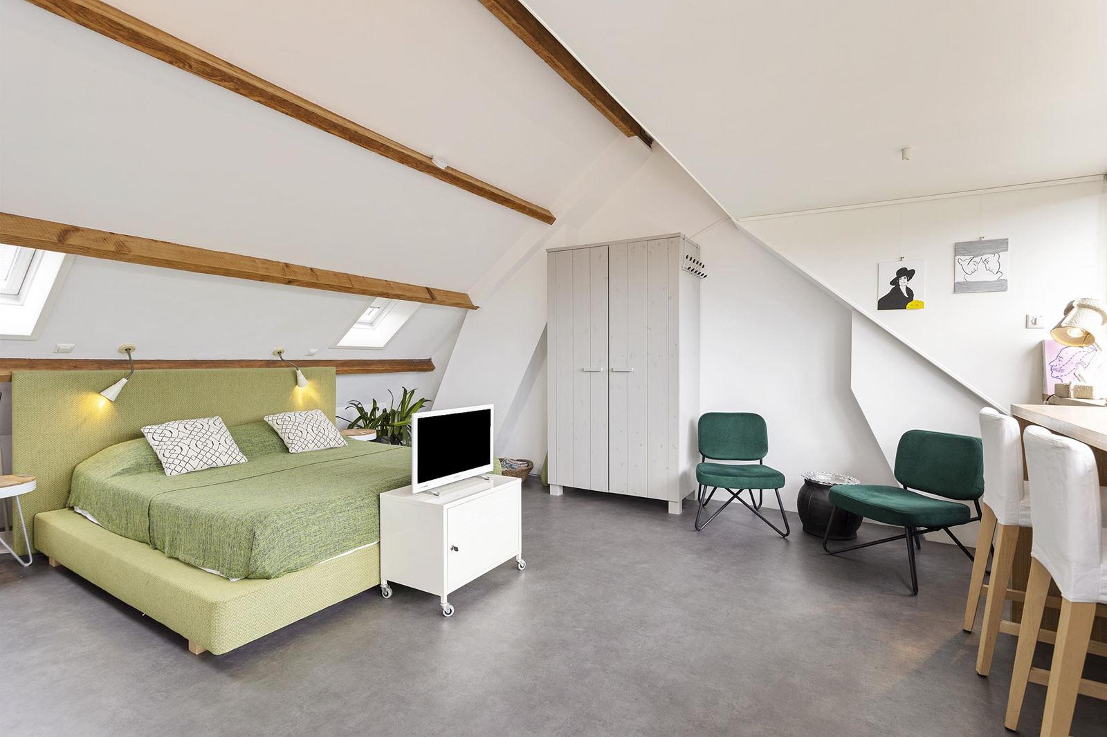 studios for rent on Herbenusstraat