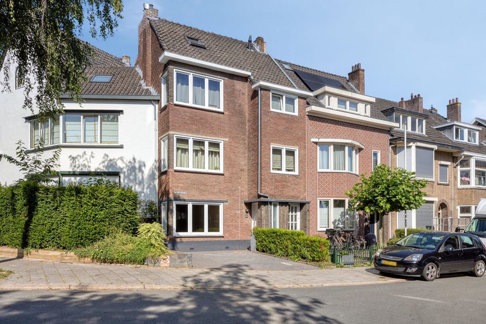 Pastoor Kribsweg, Maastricht, Sint Pieter