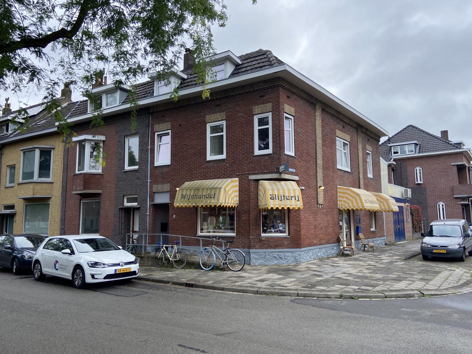homes for rent on Raadhuisstraat