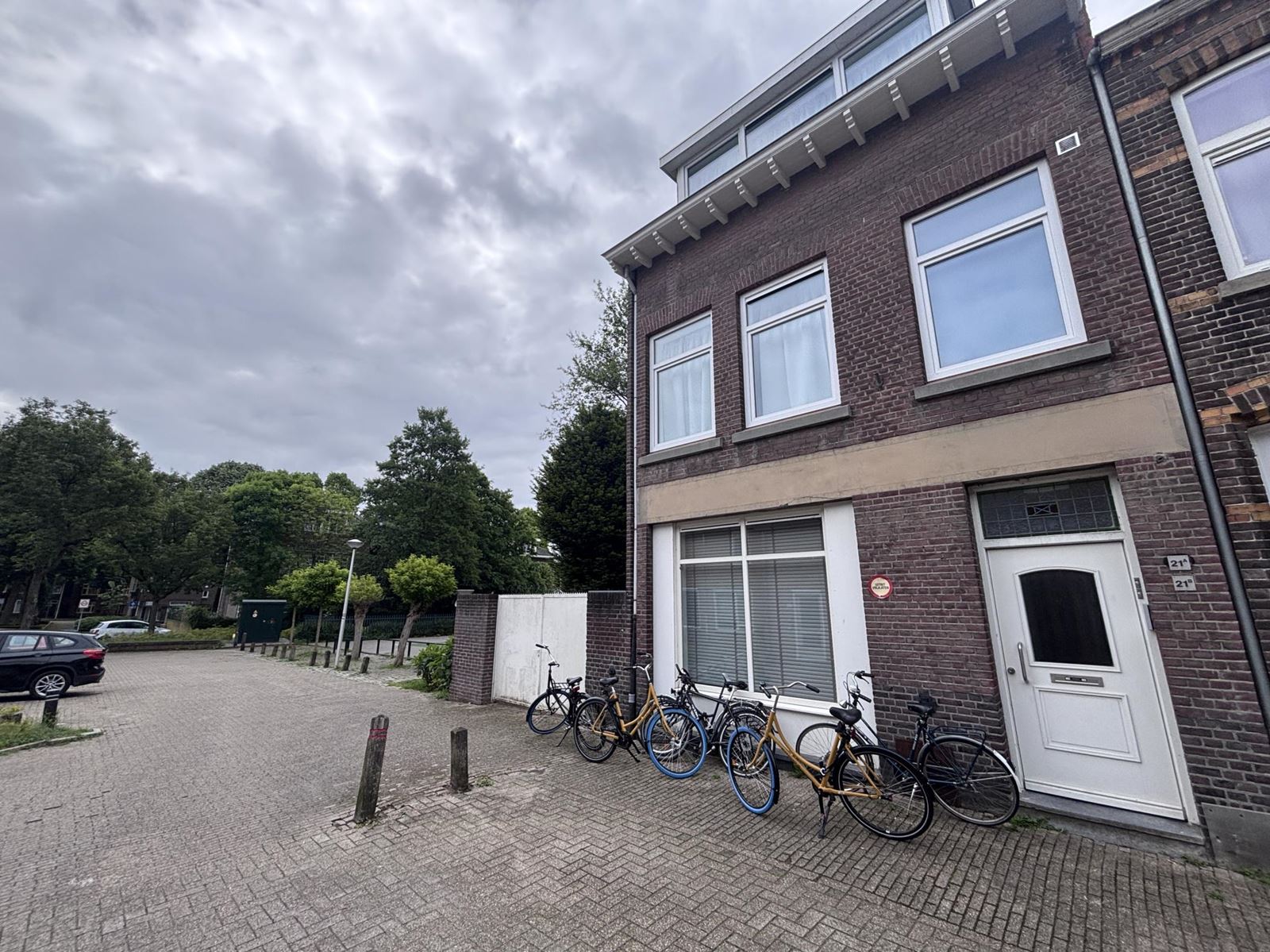 studios te huur op Aert van Trichtweg