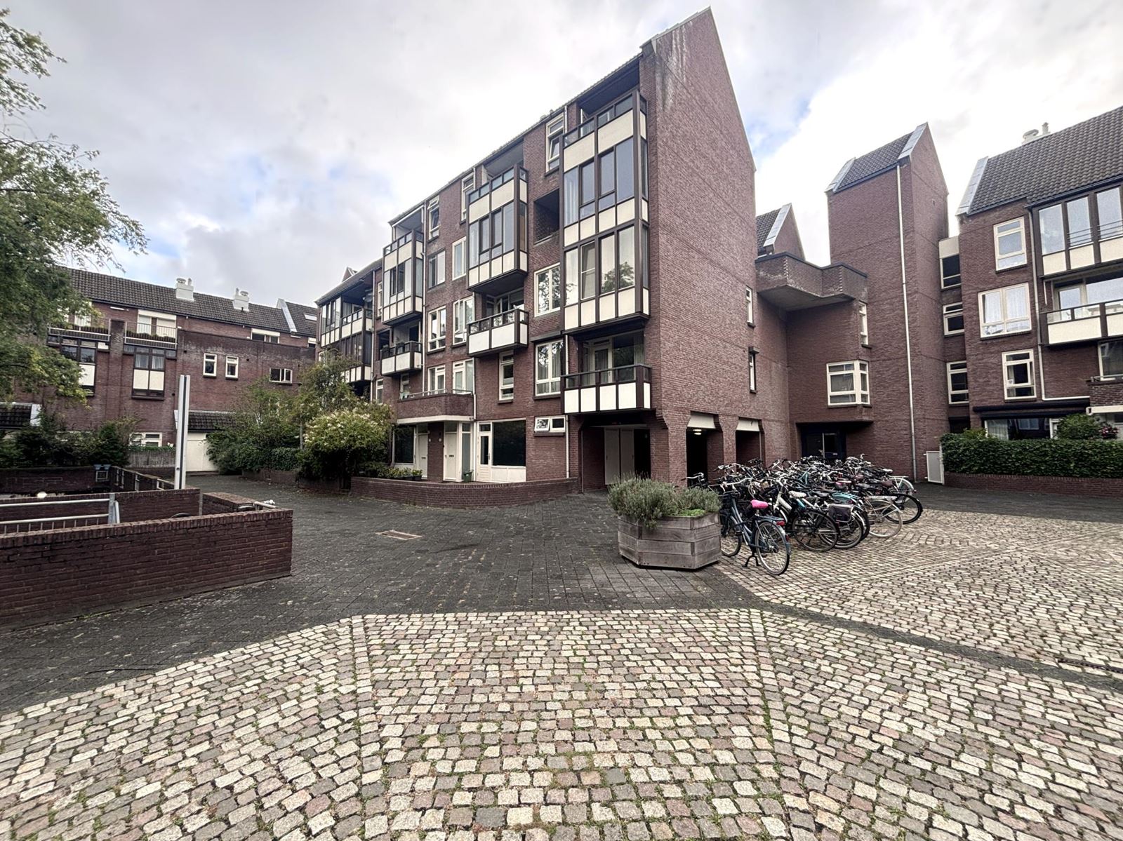 appartementen te huur op Hoogbeeltplein
